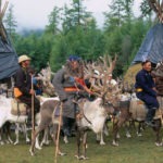 Mongolia Renos Tsaatan. Viajes culturales con Via Nómada Experience